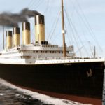 Evitar el hundimiento con la triple restricción: el caso del Titanic.